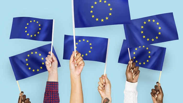 Eu flags citizens