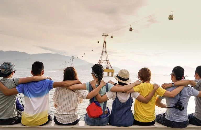 friends e1540543874982 768x497