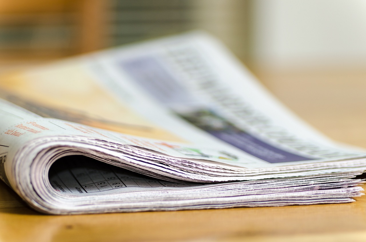 newspapers 444447 1280