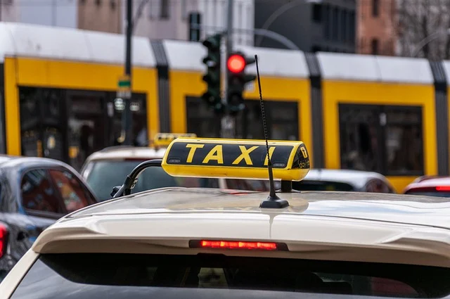 taxi 7856666 640