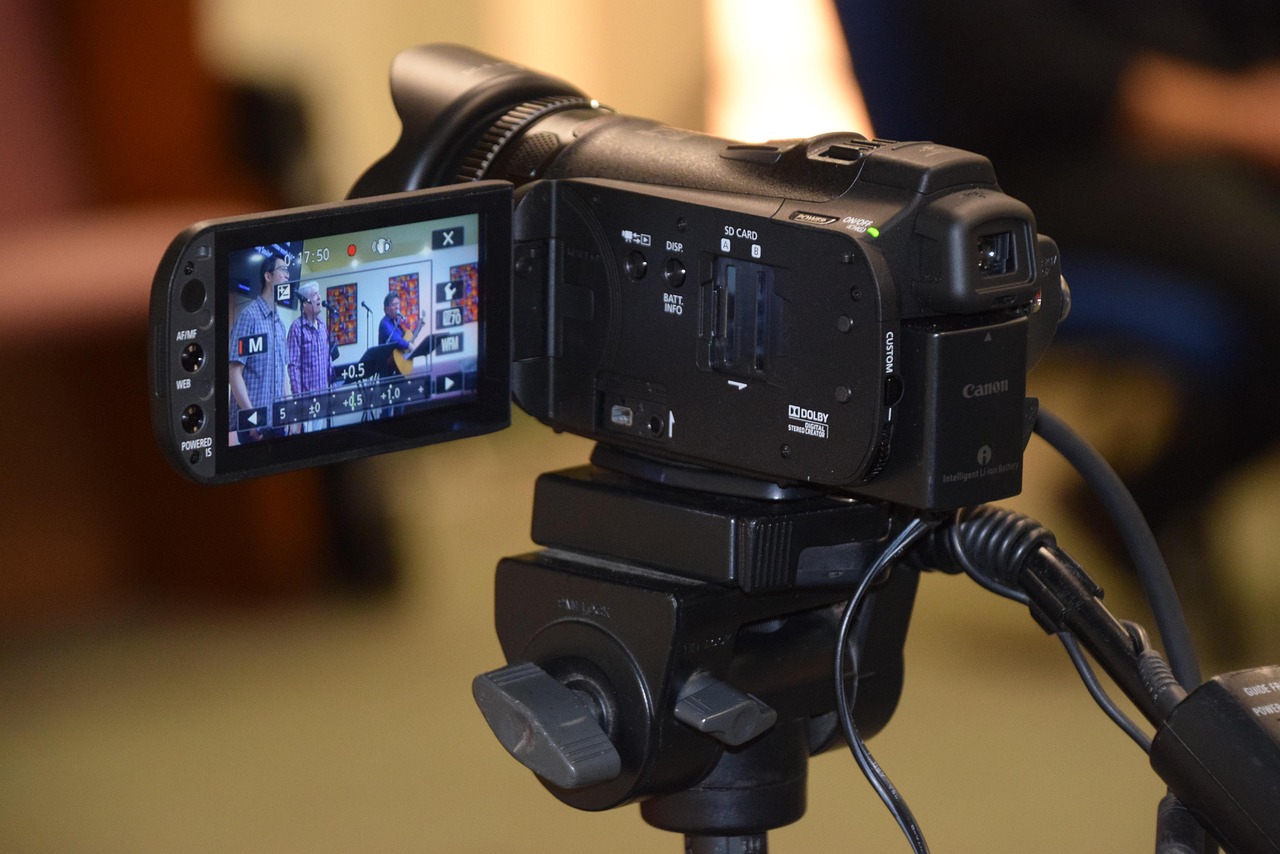 camera equipment 5366711 1280