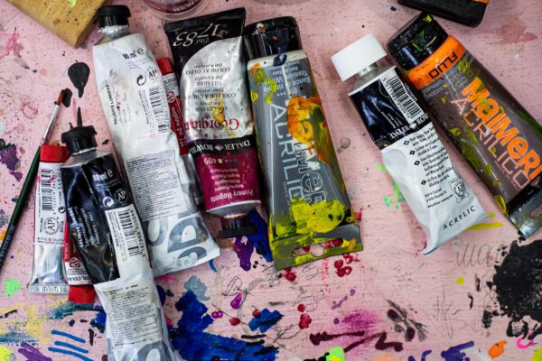 glitch77 paints 6765422 1920
